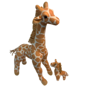 GIRAFA GRÁVIDA COM 1 FILHOTE