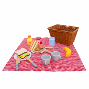 BRINCANDO DE PIQUENIQUE